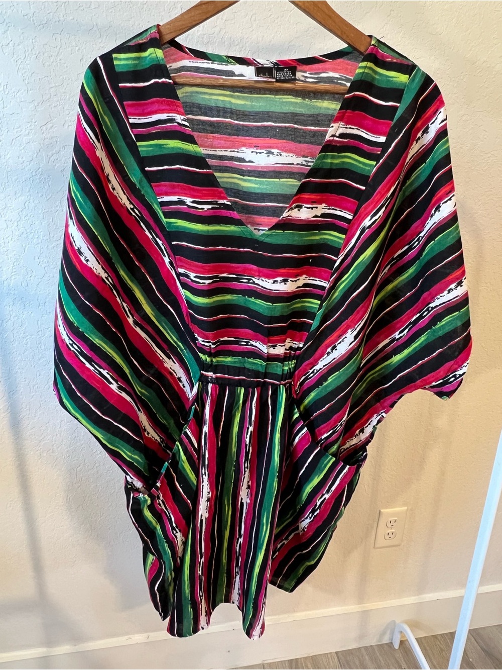 Chesley Multicolor Abstract Striped V-Neck Kaftan Tunic with Pockets Size 2X